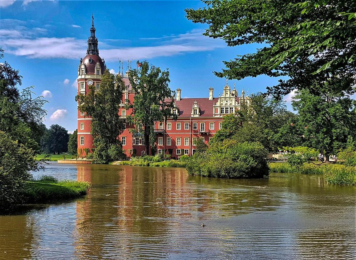 Ferienwohnung Im Gutshof Direkt Gegenueber Dem Schloss, Rhododendronpark Mit Terrasse Und Wlan Kromlau Dış mekan fotoğraf